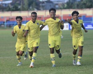 Pemain Balikpapan FC usai mencetak gol ke gawang Panua GFC (foto : Oficial Balikpapan FC)