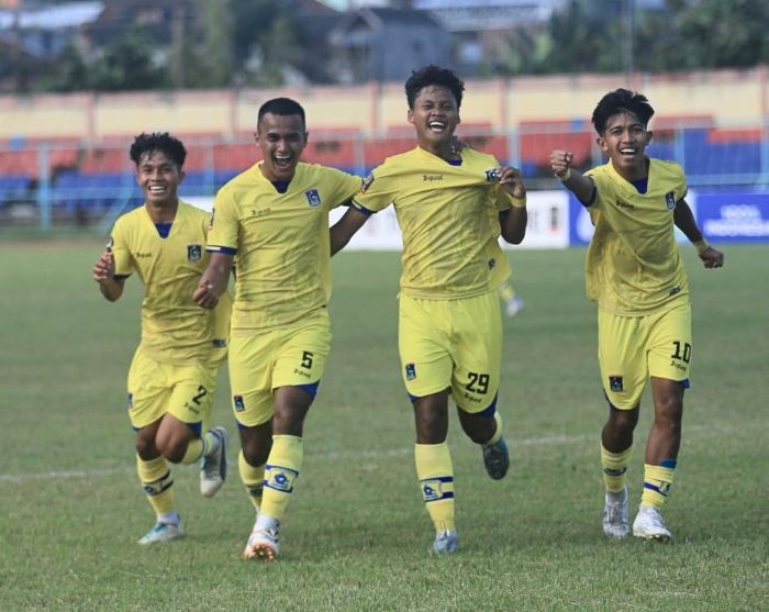 Pemain Balikpapan FC usai mencetak gol ke gawang Panua GFC (foto : Oficial Balikpapan FC)