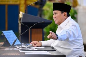 Presiden Prabowo Subianto menyampaikan taklimat pada Sidang Kabinet Paripurna (SKP) yang digelar di Istana Negara, Jakarta pada Senin, 20 Juli 2026. Foto: BPMI Setpres/Cahyo