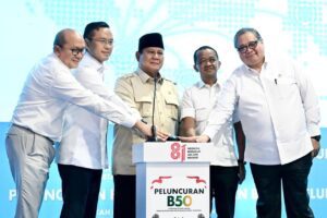 Presiden Prabowo saat meluncurkan Biodiesel B50 bertajuk “Langkah Nyata untuk Kemandirian dan Ketahanan Energi Nasional” di Rest Area KM 57, Kabupaten Karawang, Provinsi Jawa Barat, pada Kamis (09/07/2026).