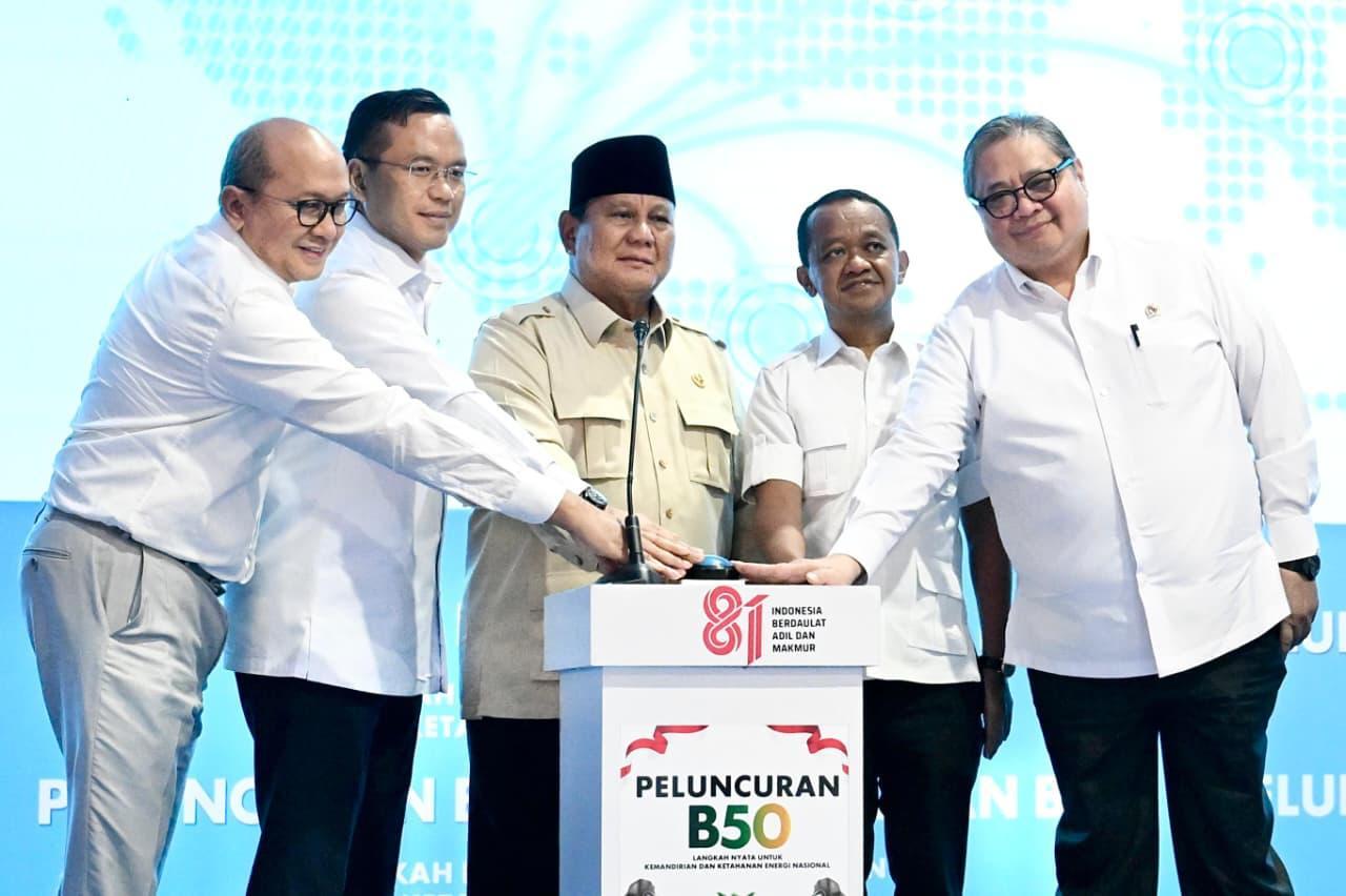 Presiden Prabowo saat meluncurkan Biodiesel B50 bertajuk “Langkah Nyata untuk Kemandirian dan Ketahanan Energi Nasional” di Rest Area KM 57, Kabupaten Karawang, Provinsi Jawa Barat, pada Kamis (09/07/2026).