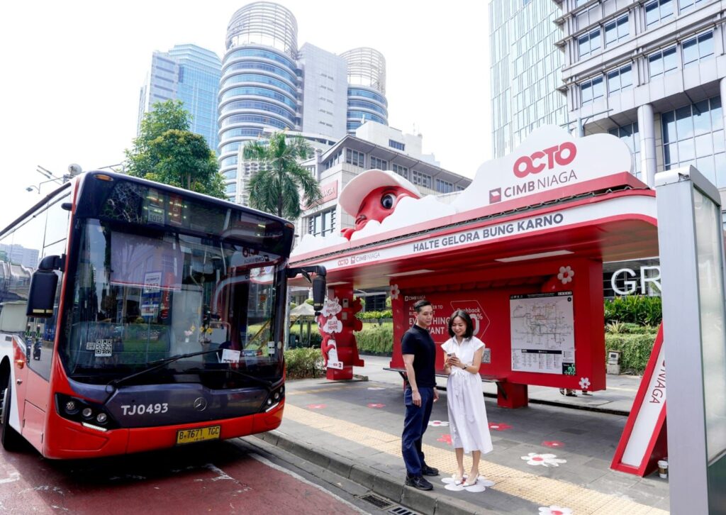 CIMB Niaga Hadirkan OCTO di Halte GBK Jakarta’