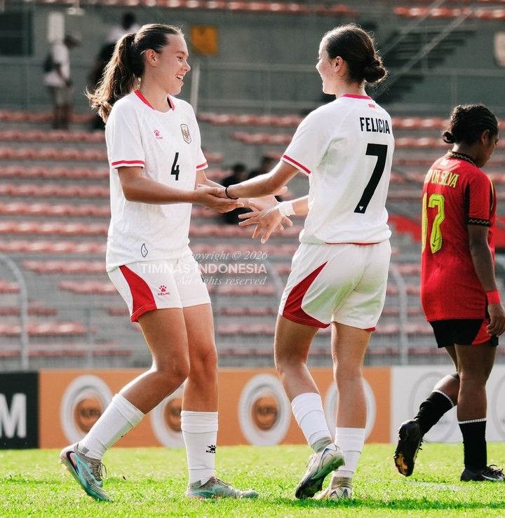 Dua gol kemenangan Timnas Putri Indonesia dicetak Estella Loupatty dan Emily Nahon saat membungkam Timor Leste di Piala AFF 2026 (foto : Timnas Indonesia)