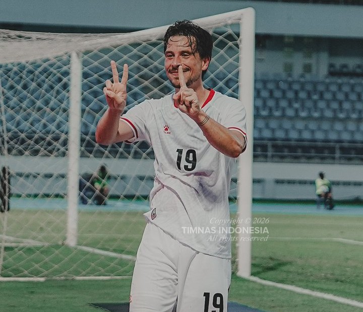 Thom Haye usai mencetak gol ke gawang Timor Leste melalui tendangan bebas (foto : PSSI)