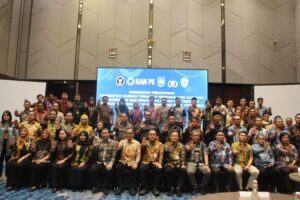 BNPT menyerahkan dokumen Perpres Nomor 8 Tahun 2026 tentang RAN PE kepada Pemerintah Provinsi Kalimantan Timur