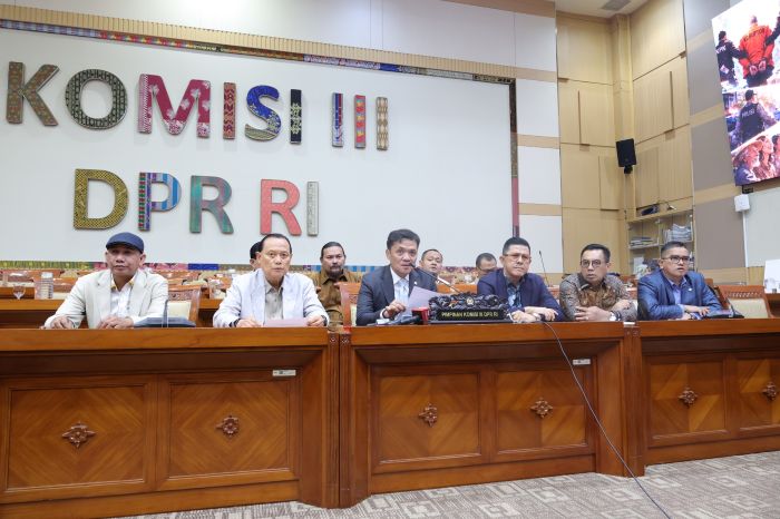 Ketua Komisi III DPR RI Habiburokhman dalam keterangannya kepada Parlementaria, di Jakarta, Kamis (9/7/2026). Foto : Alma/Andri/DPR