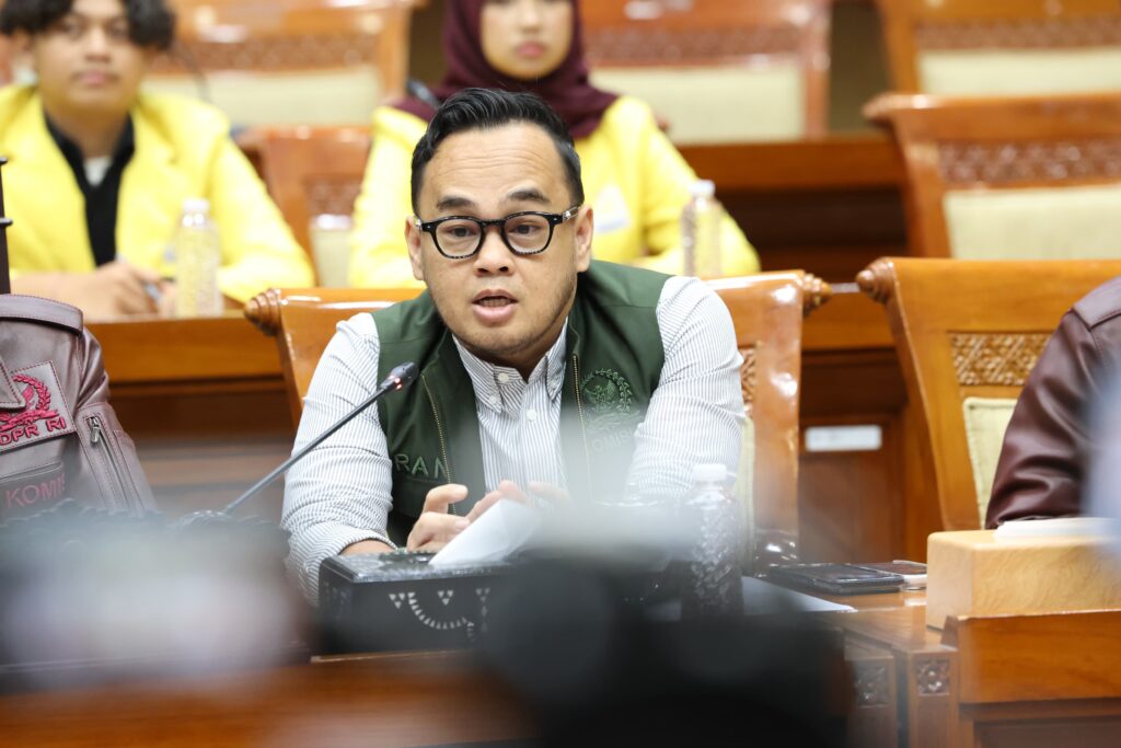 Wakil Ketua Komisi III DPR RI Rano Al Fath dalam Konferensi Pers Komisi III di Gedung Nusantara II, DPR RI, Senayan, Jakarta, Sabtu (11/7/2026). Foto: Jaka/Mahendra