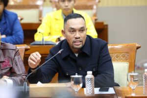 Wakil Ketua Komisi III DPR RI, Sahroni, dalam dalam Konferensi Pers Komisi III DPR RI di Gedung Nusantara II, DPR RI, Senayan, Jakarta, Sabtu (11/7/2026). Foto: Jaka/Karisma