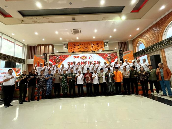 Kepengurusan Dewan Pimpinan Wilayah (DPW) Forum Bela Negara Republik Indonesia (FBN RI) Provinsi Kalimantan Timur periode 2026–2031 resmi dilantik, Minggu (5/7/2026).