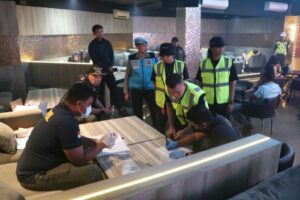 Polda Kaltim melaksanakan kegiatan Operasi Antik Mahakam 2026 dengan sasaran tempat hiburan malam di wilayah Kota Balikpapan, Minggu dini hari (26/7/2026).