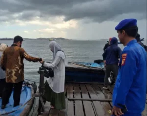 Satuan Polisi Perairan dan Udara Polres Penajam Paser Utara mengintensifkan kegiatan Patroli Strong Point di kawasan Pelabuhan Speed Penajam