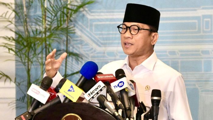 Menteri Desa dan Pembangunan Daerah Tertinggal (Mendes PDT) Yandri Susanto saat memberikan keterangan pers kepada awak media di Kompleks Istana Kepresidenan Jakarta, Rabu, 15 Juli 2026. Foto: BPMI Setpres