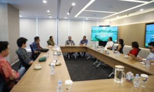 Wakil Gubernur Kalimantan Timur Dr H Seno Aji bertemu dan silaturahmi dengan Asosiasi Pertambangan Batubara Indoneisa (APBI) - Indonesian Coal Mining Association, di Menara Kuningan Building, Jakarta Selatan, Kamis, 13 Agustus 2026.