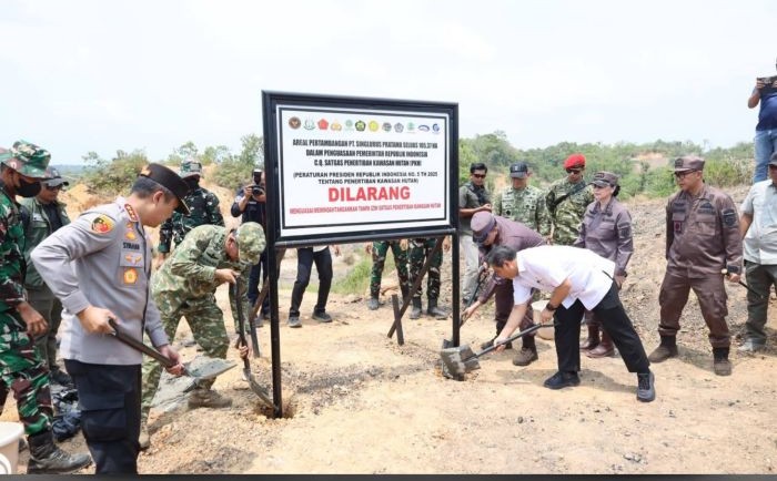 Penertiban Kawasan Hutan (Satgas PKH) menguasai kembali 111,71 hektare kawasan hutan yang digunakan secara ilegal untuk aktivitas pertambangan di Kecamatan Samboja, Kabupaten Kutai Kartanegara, Senin (31/8/2026).