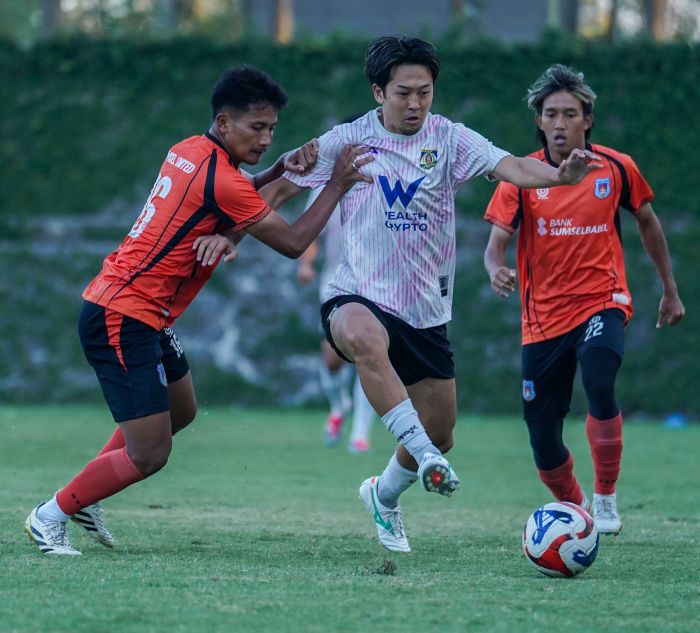 Laga Uji Coba Persiba Balikpapan vs Sumsel United berakhir 1-1 (foto : Oficial Persiba)