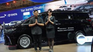 Garuda Indonesia dan Toyota menghadirkan layanan premium Timeless Luxury Experience di GIIAS 2026.