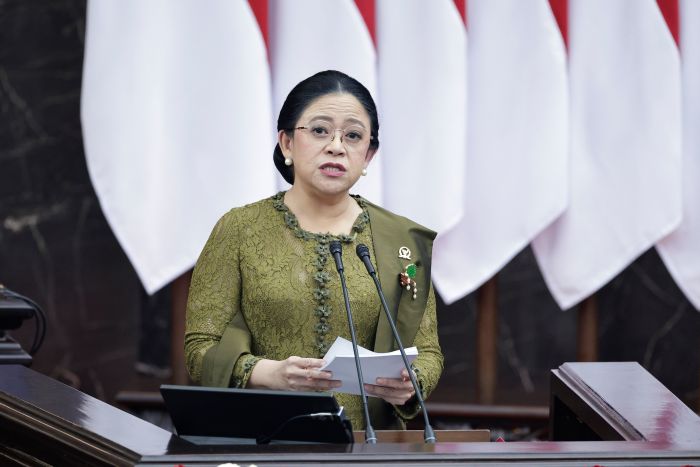 Ketua DPR RI Dr. (H.C.) Puan Maharani, saat memimpin Rapat Paripurna Pembukaan Masa Persidangan I Tahun Sidang 2026-2027 di Kompleks Parlemen, Senayan, Jakarta, Jumat (14/8/2026). Foto: Munchen/Karisma