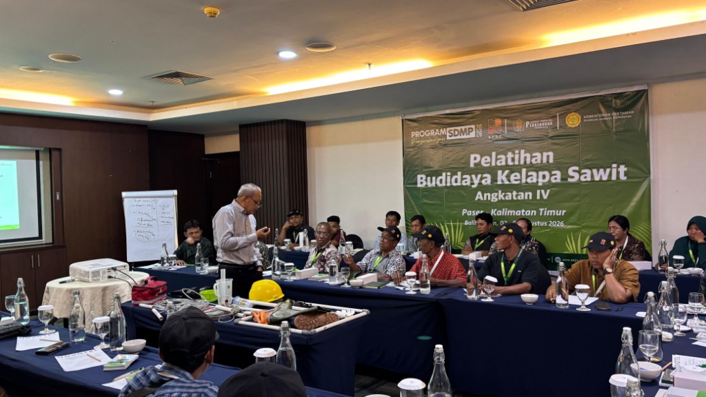 Pelatihan Teknis Budidaya Kelapa Sawit Paser