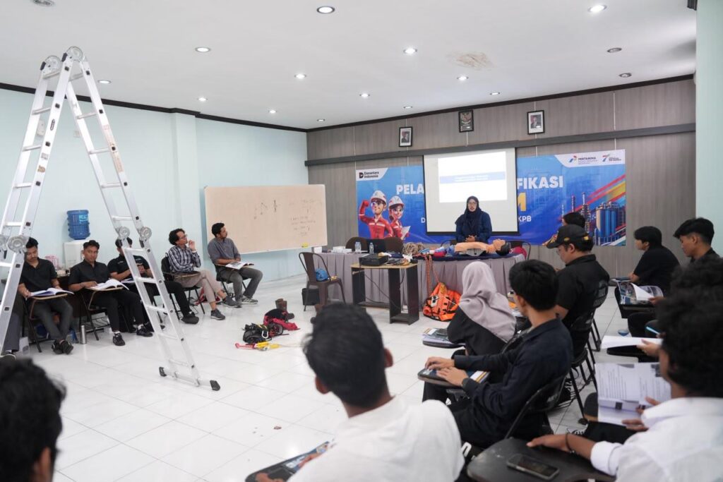 Sebanyak 70 warga Balikpapan dan Penajam Paser Utara (PPU) mengikuti Pelatihan K3 Bersertifikat yang digelar PT KPB di Politeknik Alkon Kalimantan, Balikpapan, Selasa–Sabtu (18–22/8/2026).