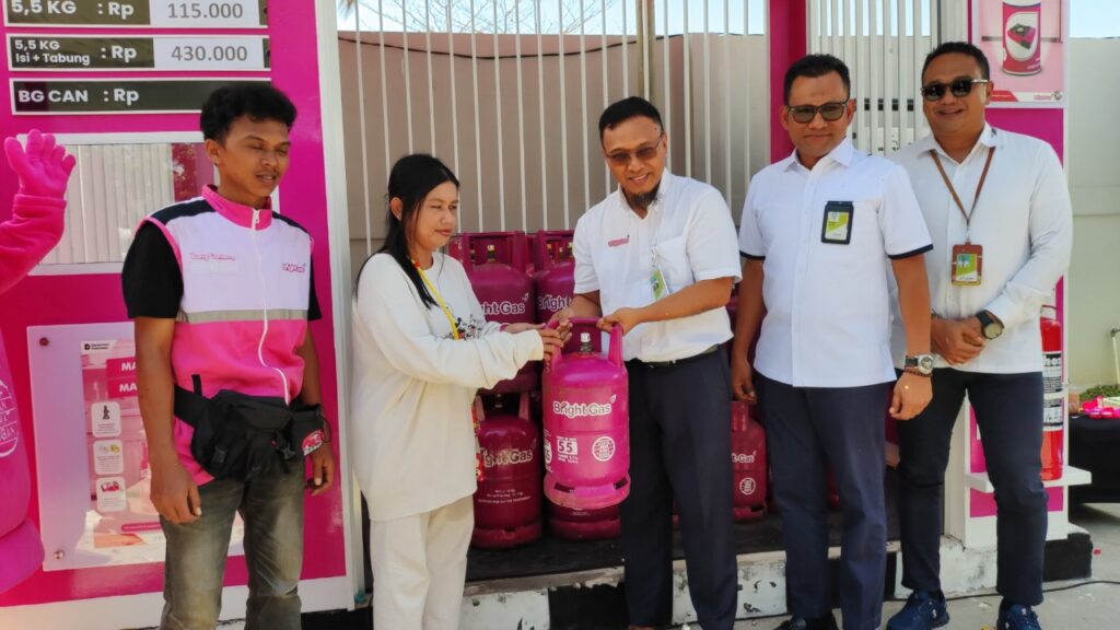 Peresmian Bright Gas Drive Thru pertama di Indonesia di SPBU Batakan, Balikpapan