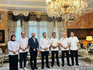 Pelayanan perizinan dan investasi di Kota Balikpapan mendapat perhatian dalam uji petik penilaian pelayanan terpadu