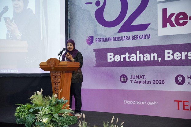 Ketua Umum AJI Indonesia Nani Afrida