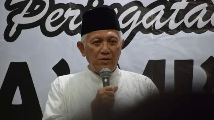 KH Abdul Hakim Mahfudz atau akrab disapa Gus Kikin (foto : NU Online)