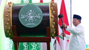 Presiden Prabowo Subianto menghadiri sekaligus meresmikan pembukaan Muktamar ke-35 Nahdlatul Ulama (NU) yang digelar di Lapangan Untung Surapati, Pondok Pesantren Bahrul Ulum Tambakberas, Kabupaten Jombang, Provinsi Jawa Timur, pada Kamis, 27 Agustus 2026. Foto: BPMI Setpres/Muchlis Jr