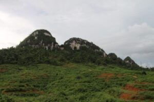 Kawasan Karst Sangkulirang-Mangkalihat /foto : laman Pemkab Kutim