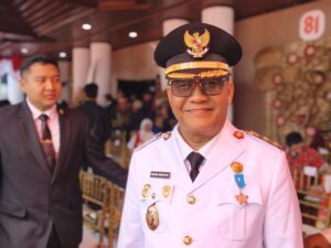 Pemerintah Kota Balikpapan mengingatkan pentingnya peran keluarga dalam mendampingi anak menghadapi derasnya arus informasi di media sosial dan internet.