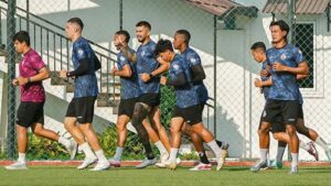 Pemain Arema FC menjalani latihan (foto : I League)