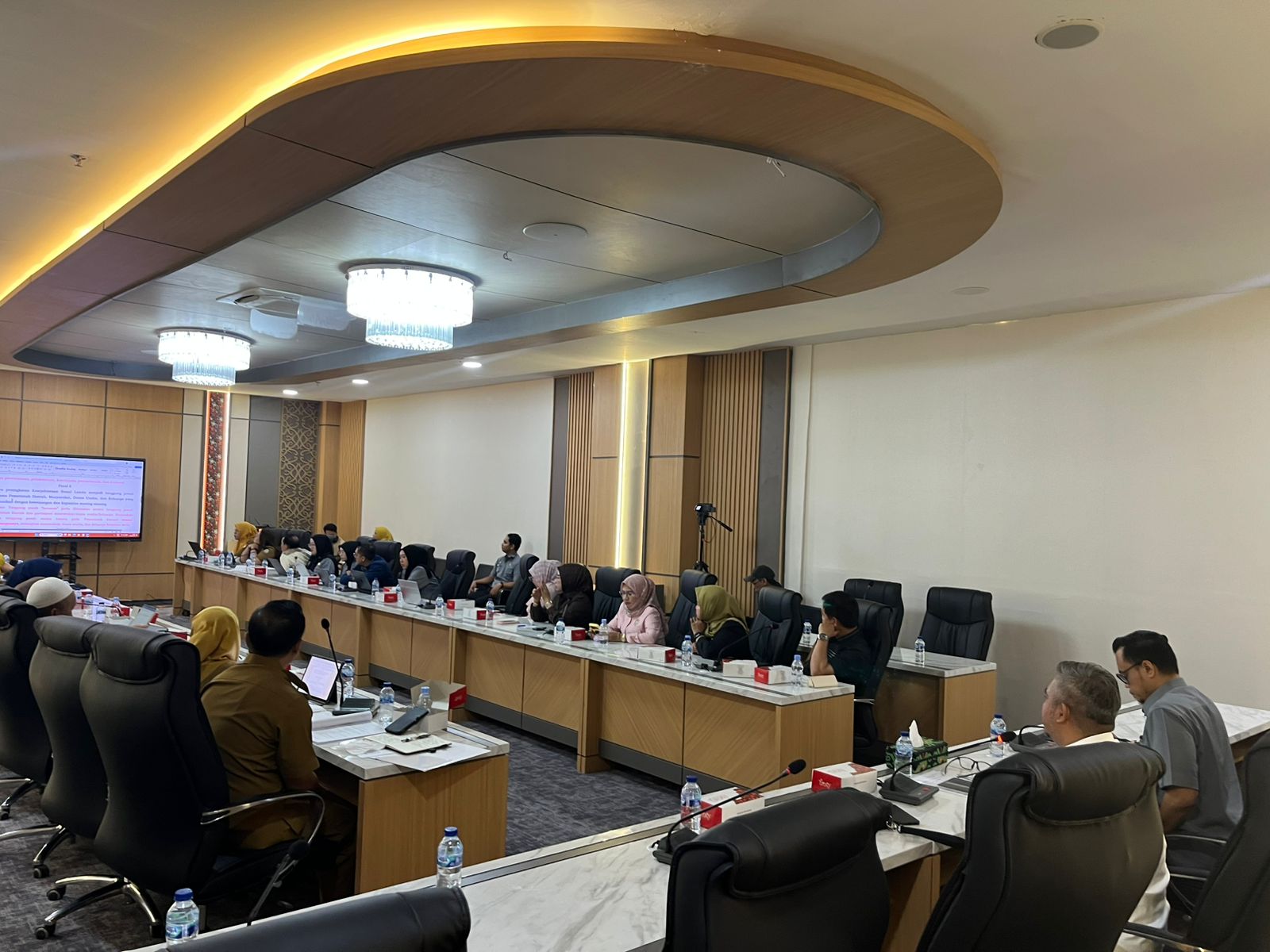 DPRD Kota Balikpapan tengah menyiapkan rancangan peraturan daerah (Raperda) tentang Kota Ramah Lansia.