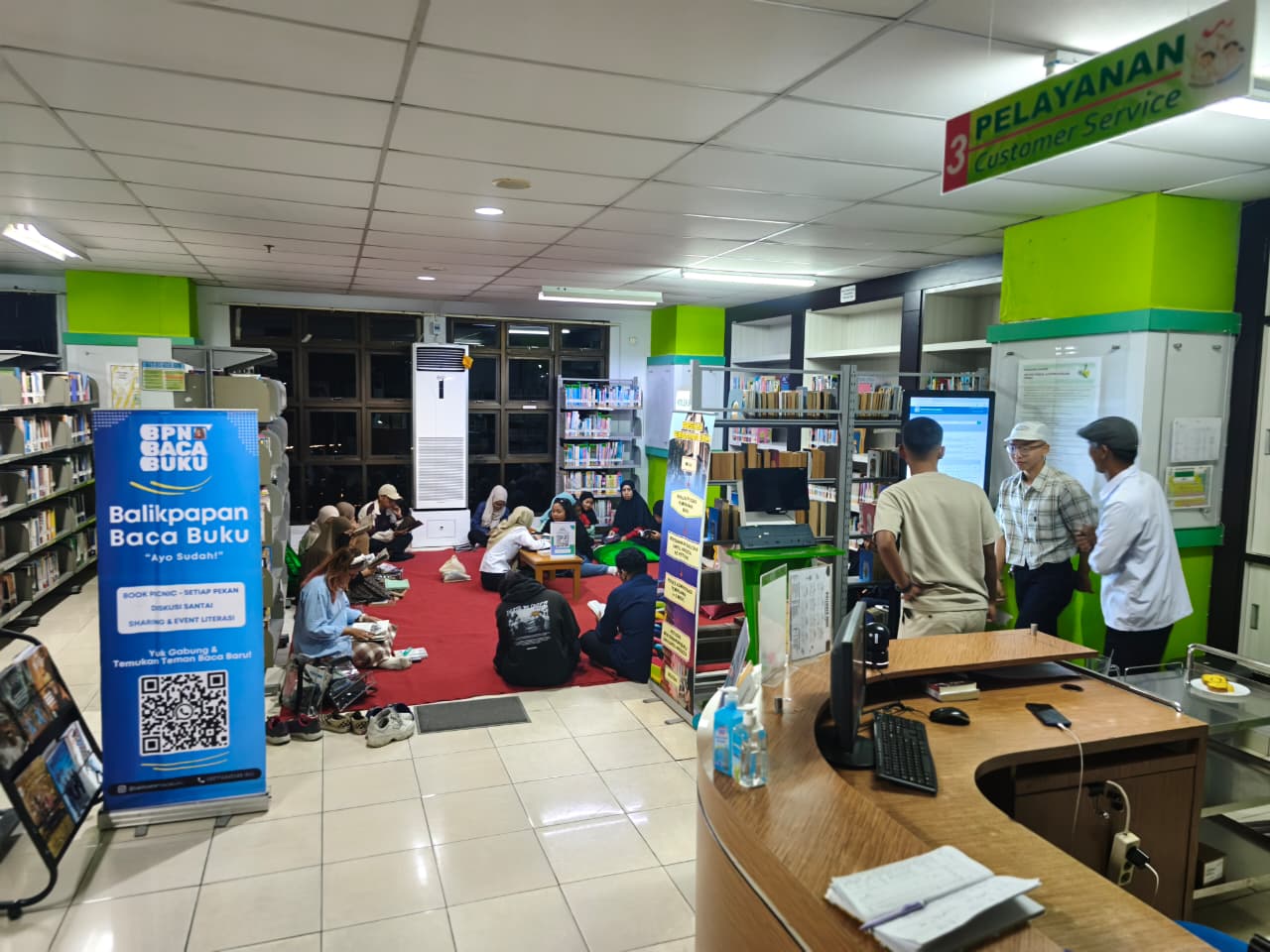 ruang baca di Dinas Perpustakaan dan Kearsipan (Dispustakar) Kota Balikpapan