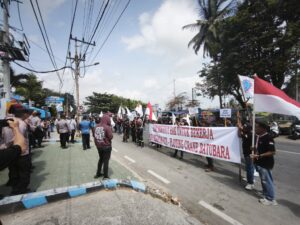 TKBM Desak KSOP Balikpapan Wajibkan Tenaga Bongkar Muat di Ship to Ship Batu Bara