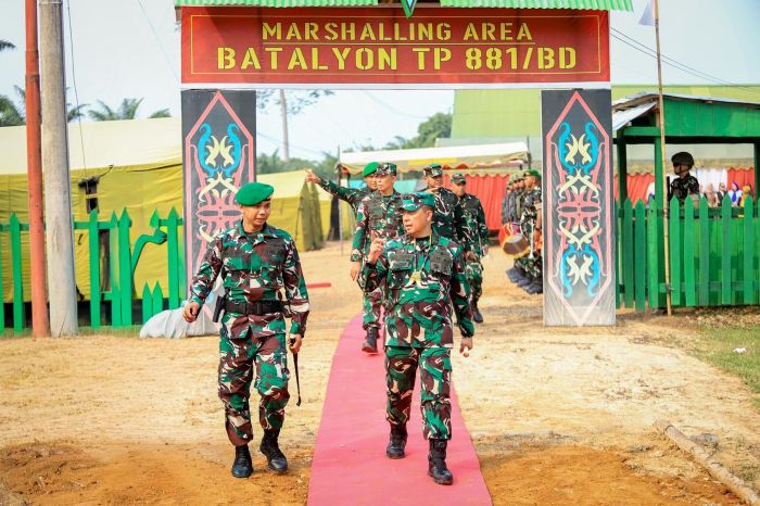 Pangdam VI Mulawarman Mayjen TNI Krido Pramono meninjau langsung kesiapan fasilitas dan medan latihan Super Garuda Shield di Kabupaten Nunukan,