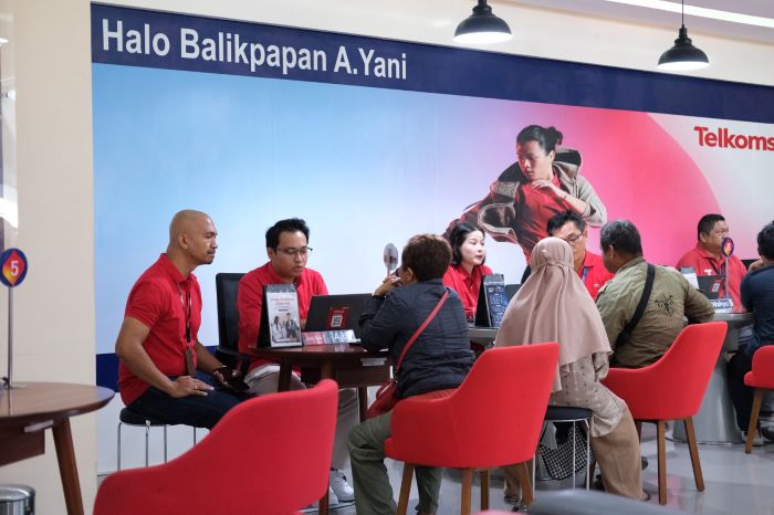 Kantor Layanan GraPARI Balikpapan (foto : Telkomsel)
