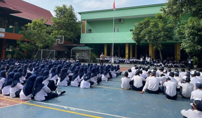 Program “Go To School” di MTsN 1 Balikpapan, Jalan A. Yani RT 61, Kelurahan Muara Rapak, Kecamatan Balikpapan Utara, Senin (14/9/2026).