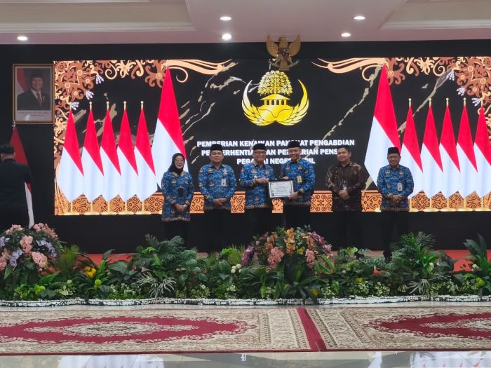Purna tugas 15 ASN di lingkungan Pemerintah Kota Balikpapan (foto : Inibalikpapan/Samsul)