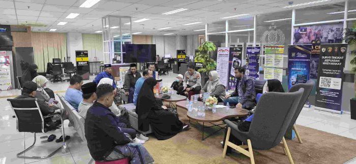 Kemenhaj masih memantau proses penyelesaian keberangkatan 282 jemaah Umrah yang sebelumnya gagal berangkat ke Tanah Suci. (foto : Kemenhaj)