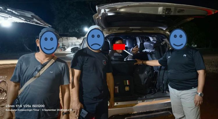 LF alias BG (46), saat diamankan Tim Gabungan Penyidik Balai Penegakan Hukum Kehutanan (Gakkumhut) Wilayah Kalimantan bersama Ditreskrimsus Polda Kalimantan Tengah (foto : Kemenhut)