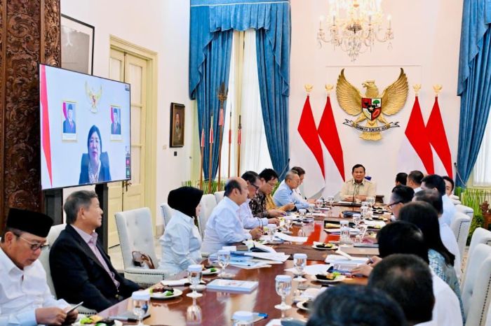 Rapat terbatas yang dipimpin Presiden Prabowo Subianto di Jakarta, Senin (7/9/2026). (foto : Kemenko Ekuin)